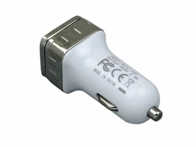 Квадратная автомобильная зарядка на 2 USB-порта фото 3