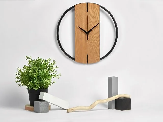 Деревянные часы с металлическим ободом «Time Wheel» фото 6