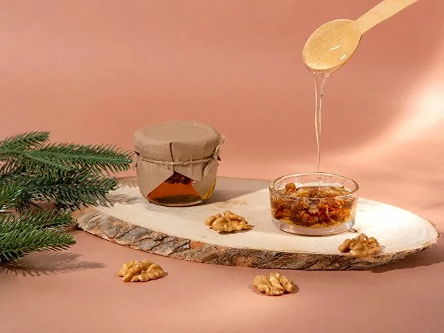 Мед с грецким орехом фото 8