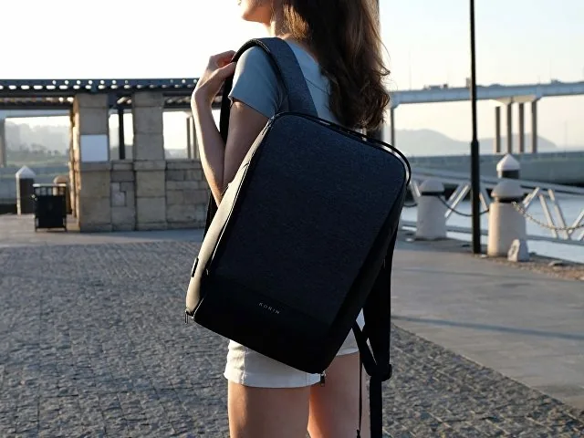 Водостойкий антикражный рюкзак FlexPackPro для ноутбука 15.6" фото 15