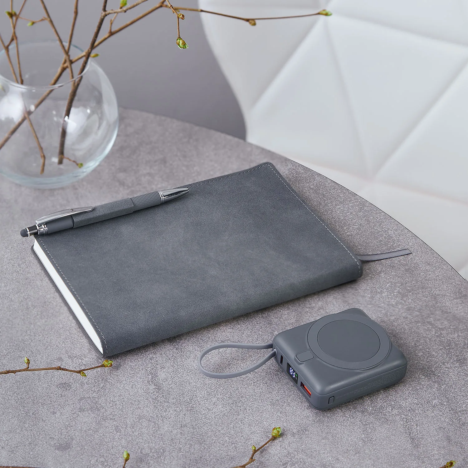 Внешний аккумулятор с подсветкой Риттер PD (Ritter PD) 10000mAh с функцией беспроводной зарядки 15W, серый фото 16