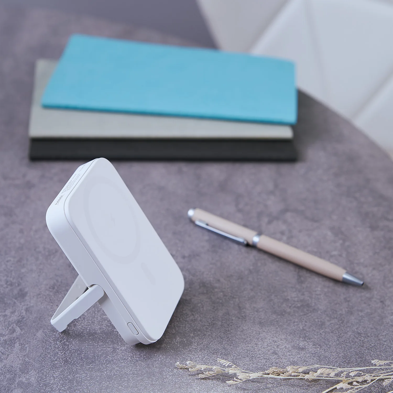 Внешний аккумулятор Юнион PD (Union PD) 10000mAh с функцией беспроводной зарядки 15W, белый фото 15