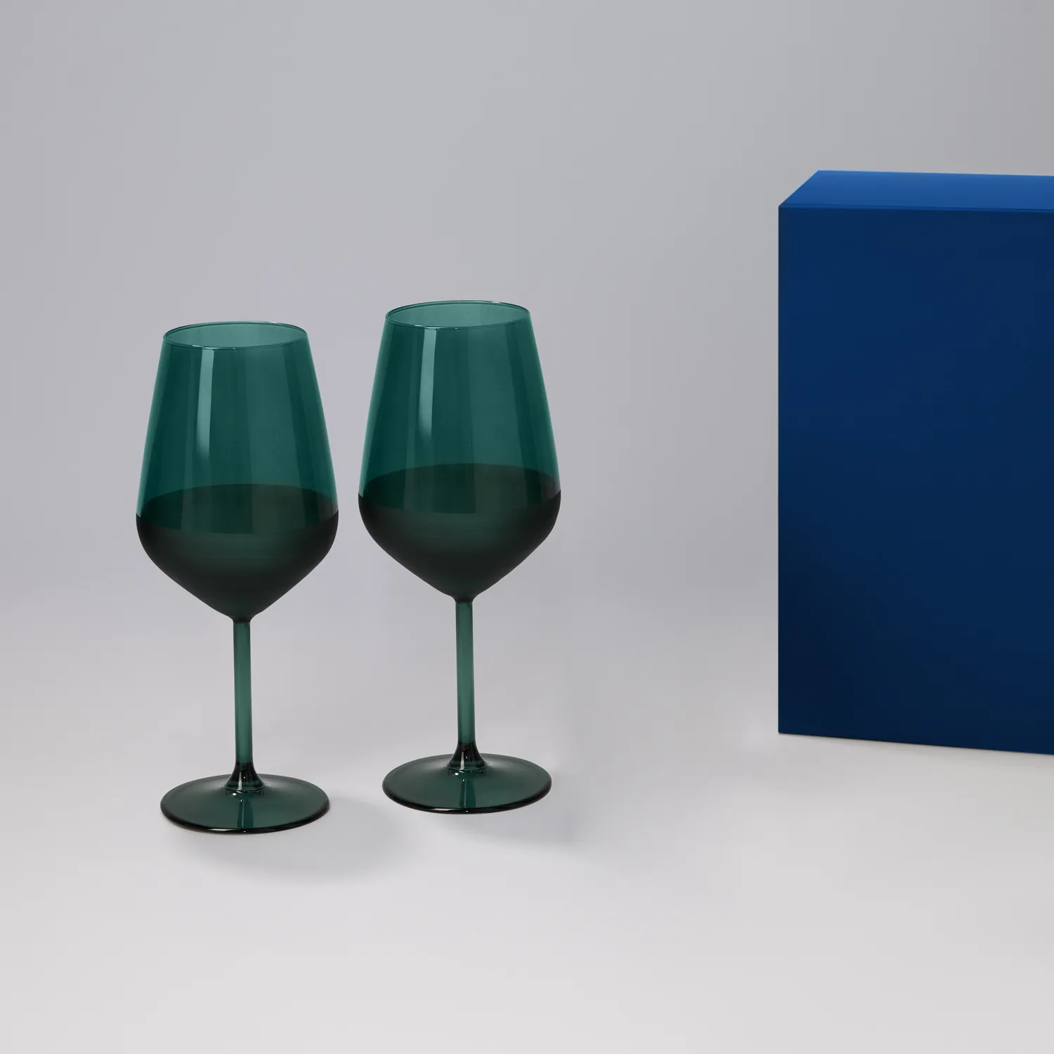 Подарочный набор 2 бокала для вина Эмеральд (Emerald) в синей коробке