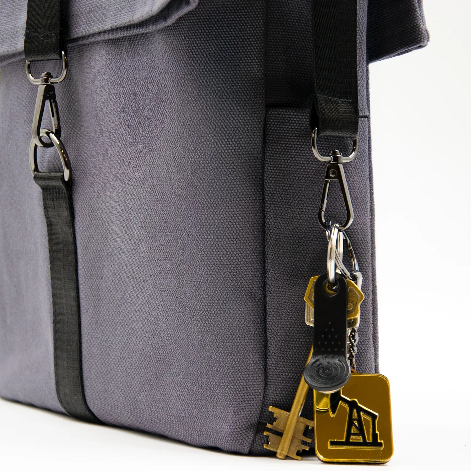 Шоппер Superbag Companion, с тремя отделениями, боковым креплением (карабин) и карманом (серый с черным) фото 5