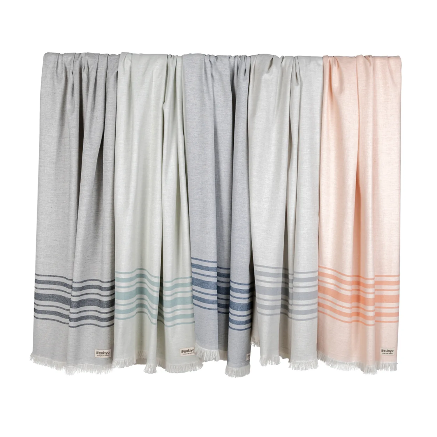 Накидка Ukiyo Yumiko из переработанного хлопка AWARE™, 100x180 см фото 4