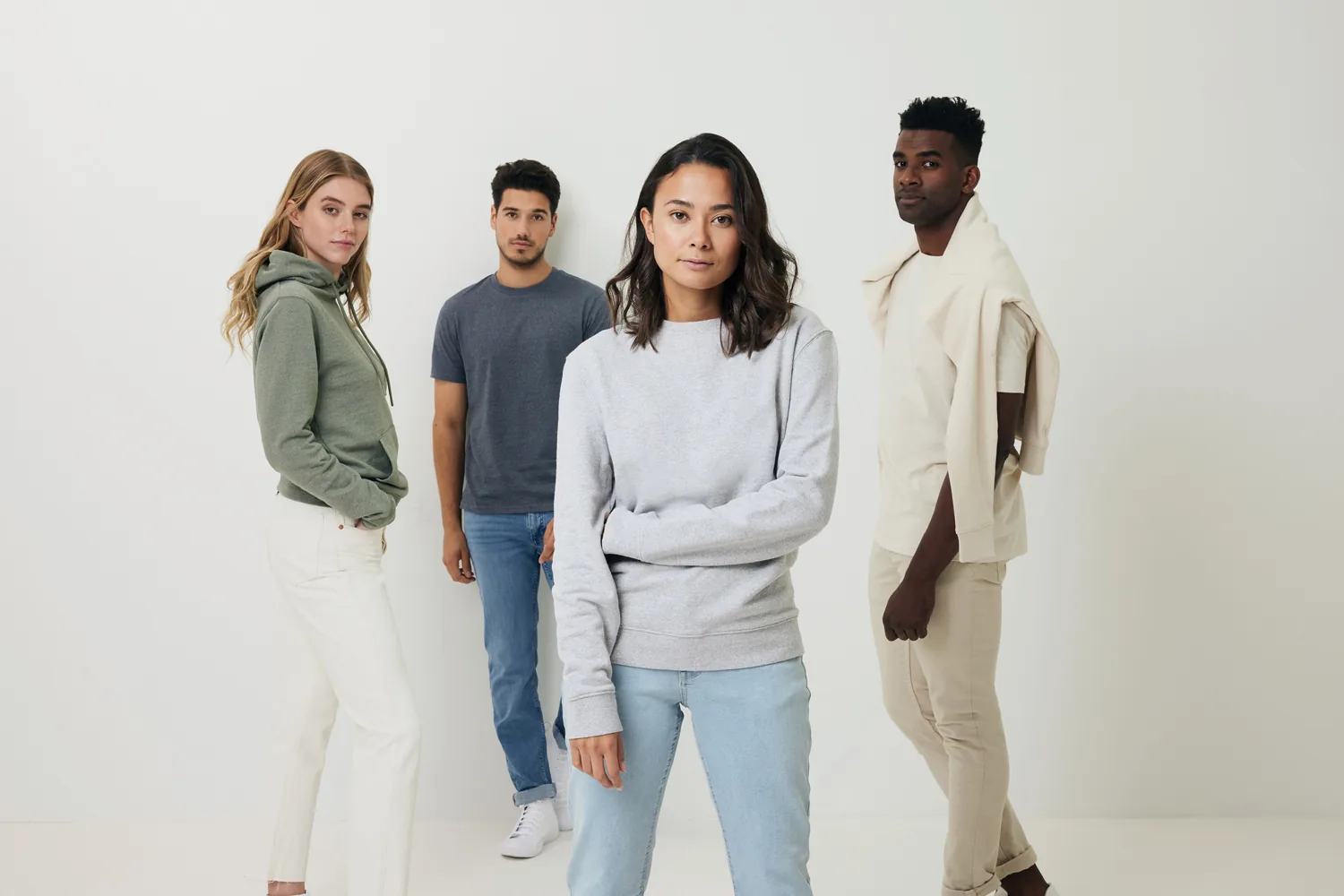 Футболка Iqoniq Manuel из переработанного неокрашенного хлопка, унисекс, 180 г/м² фото 12